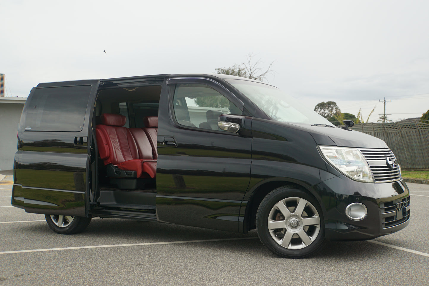 2008 Nissan Elgrand Highway Star Red Leather Premium Edition