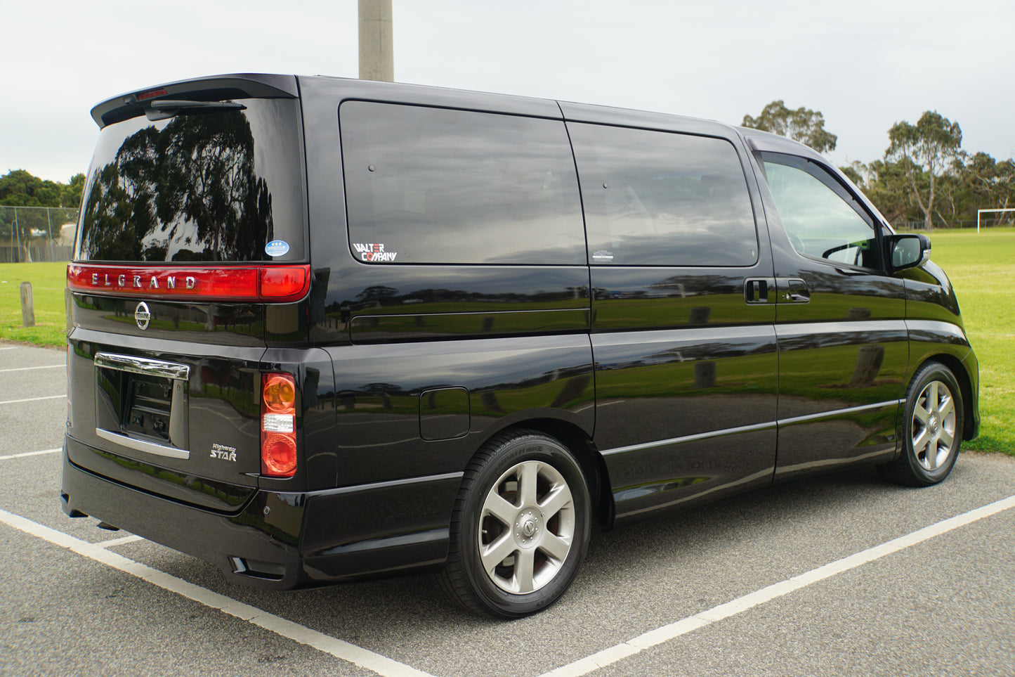 2008 Nissan Elgrand Highway Star Red Leather Premium Edition