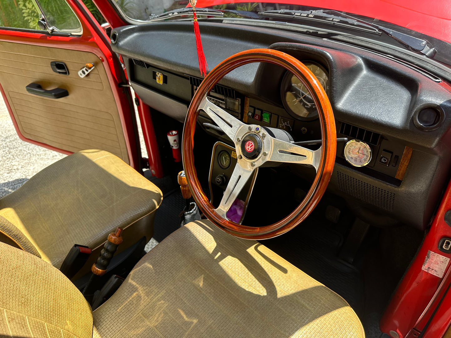 1976 Volkswagen Super Beetle 1303S 🇱🇰