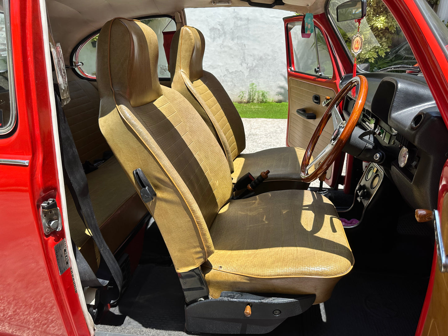 1976 Volkswagen Super Beetle 1303S 🇱🇰