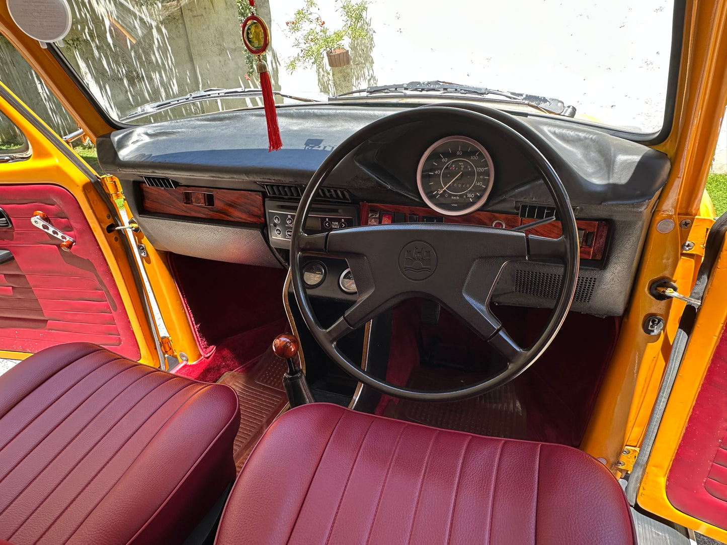 1975 Volkswagen Super Beetle 1303S 🇱🇰