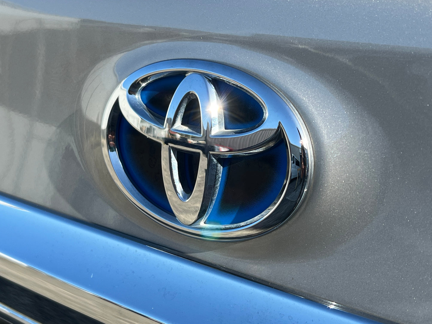 2015 Toyota Corolla Hybrid G