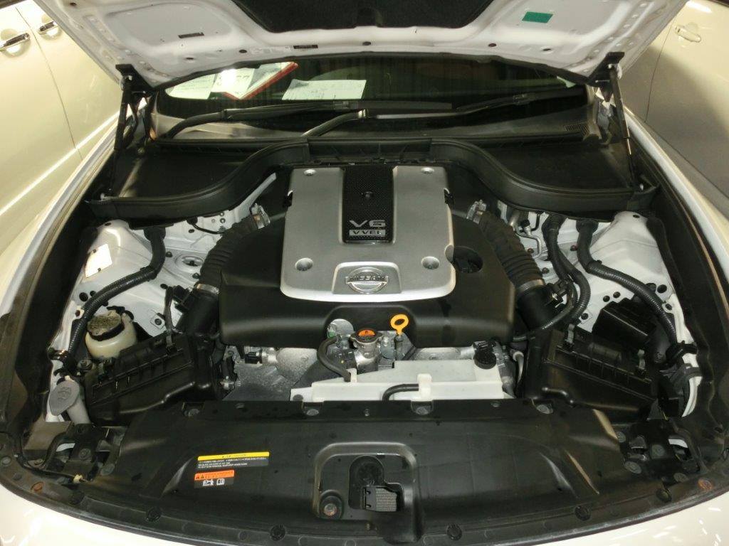 Nissan Skyline 370GT