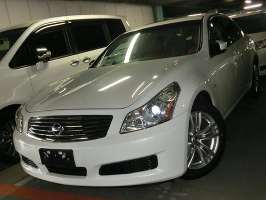 Nissan Skyline 370GT