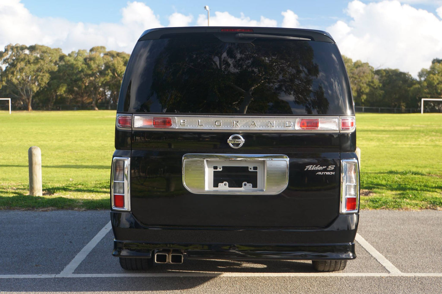 2004 Nissan Elgrand Rider S E51
