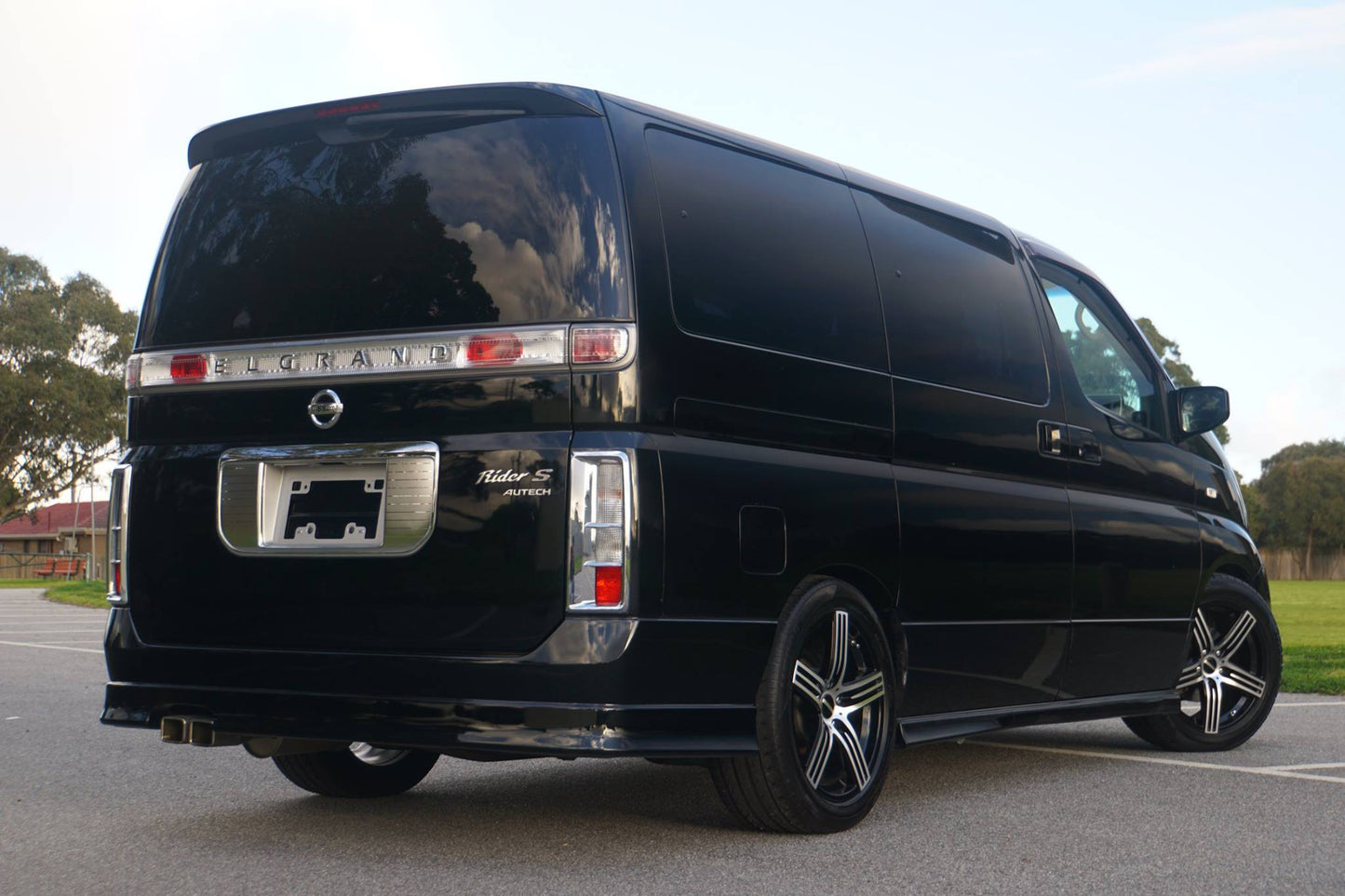 2004 Nissan Elgrand Rider S E51