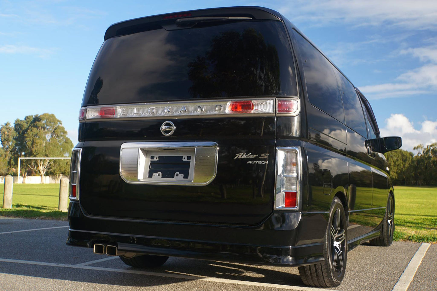 2004 Nissan Elgrand Rider S E51