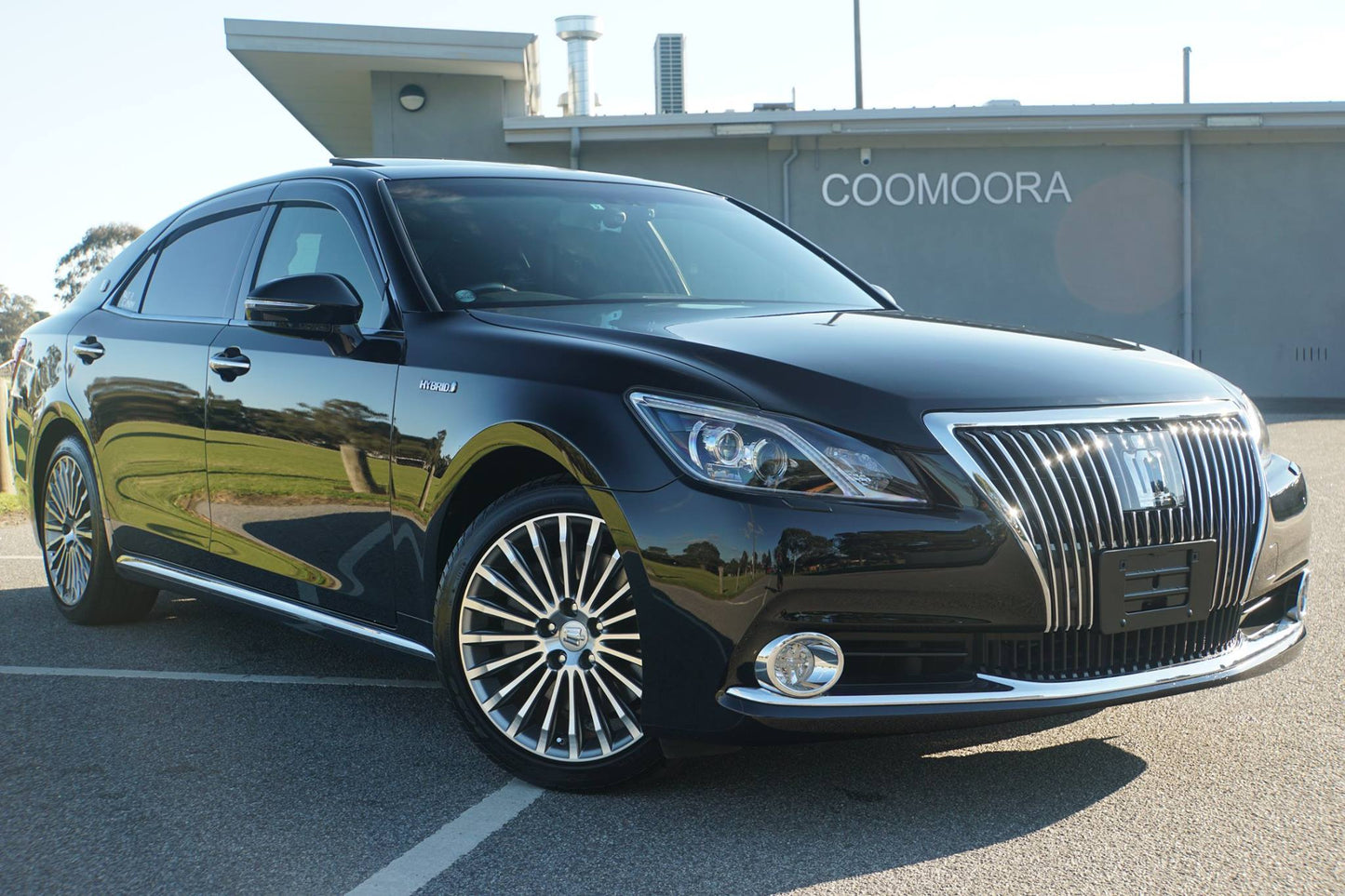 2016 Toyota Crown Majesta F Version