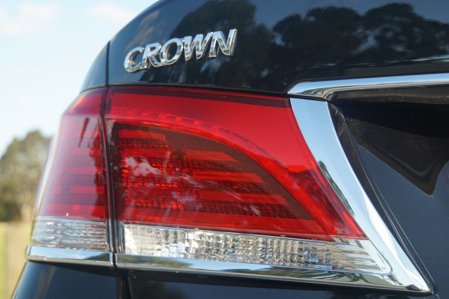 2016 Toyota Crown Majesta F Version