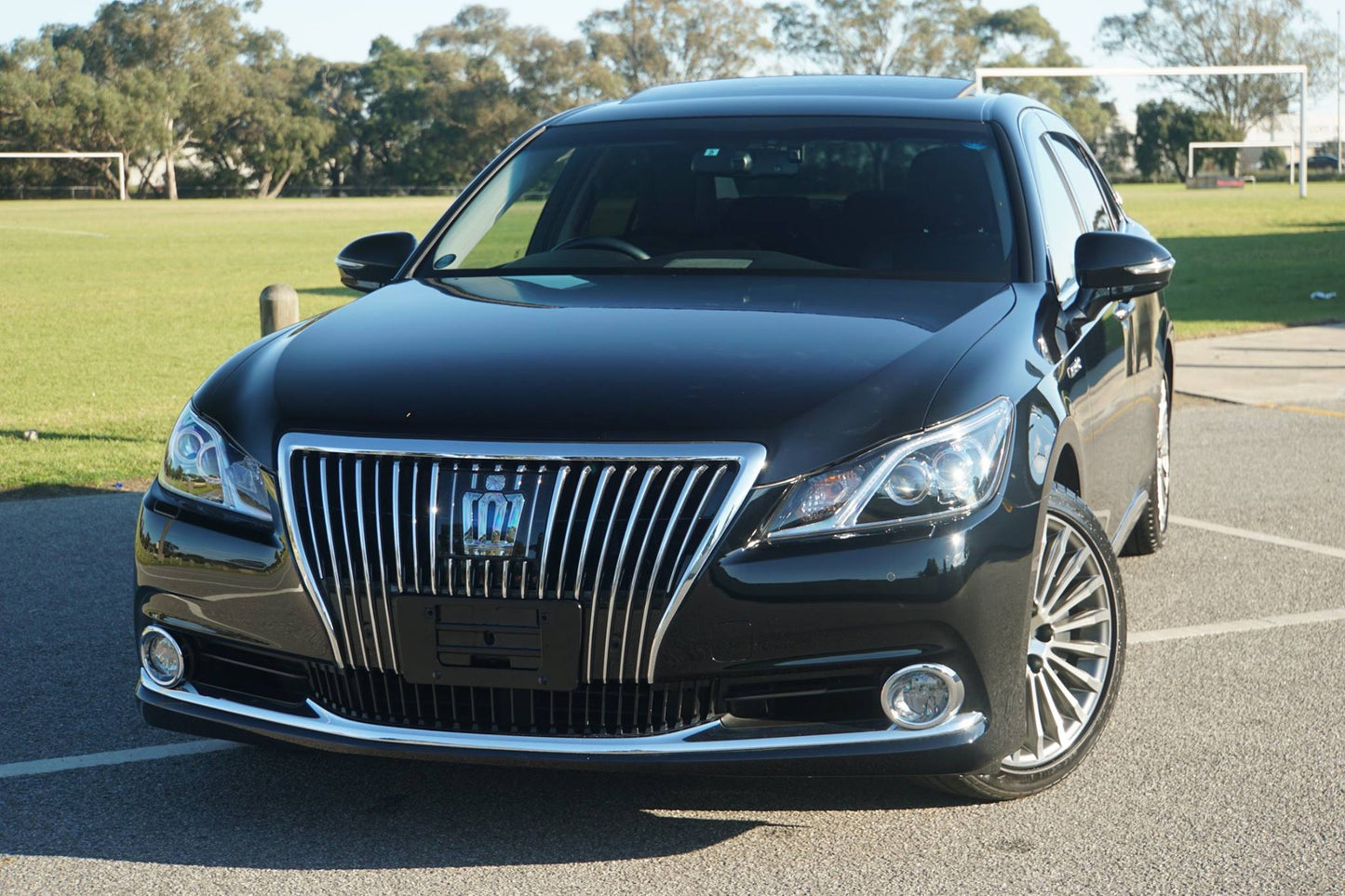 2016 Toyota Crown Majesta F Version