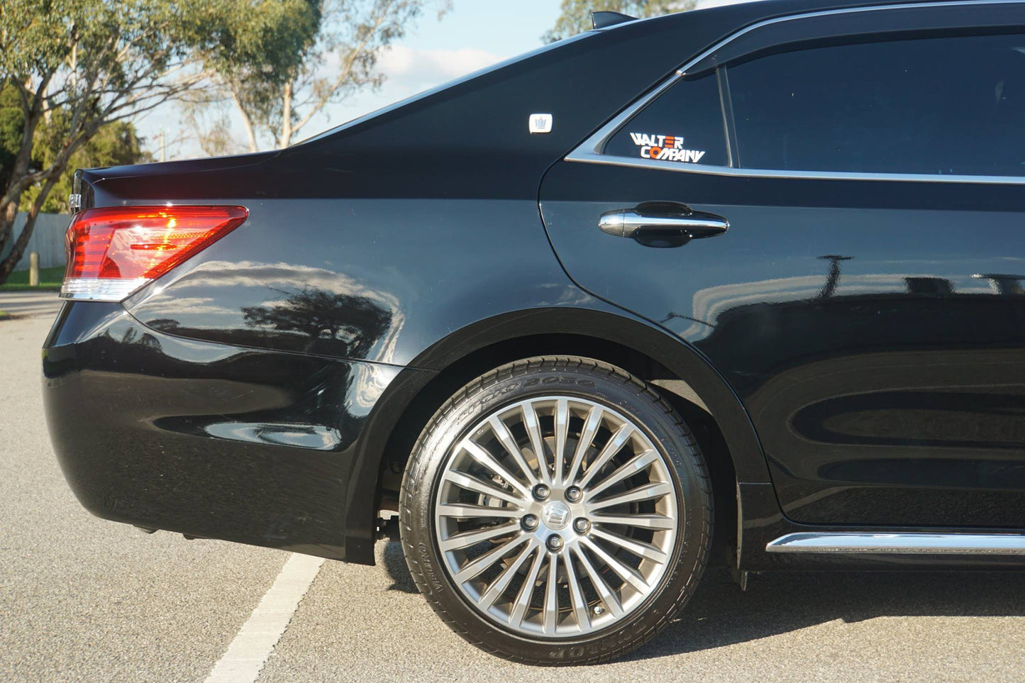 2016 Toyota Crown Majesta F Version