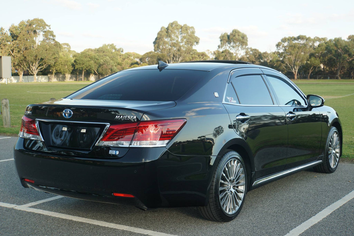 2016 Toyota Crown Majesta F Version