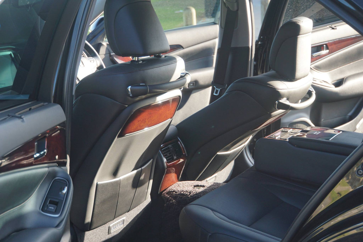 2016 Toyota Crown Majesta F Version
