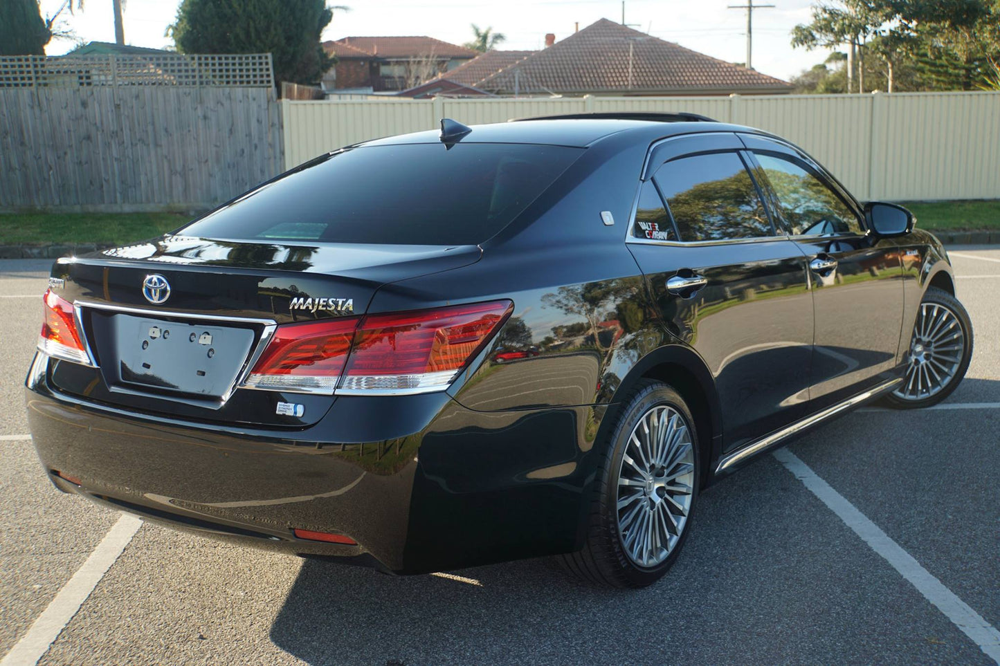 2016 Toyota Crown Majesta F Version